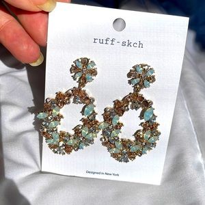 Pendant earrings